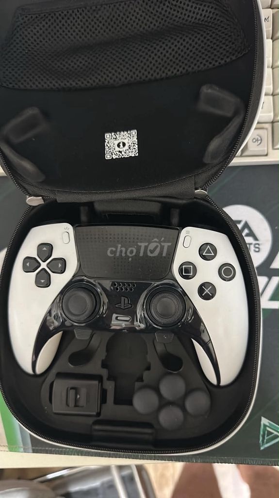 Tay cầm PS5 EDGE Trắng. Mua bán Thiết bị chơi game tại Quận Hai Bà Trưng Hà Nội được đăng bởi Nguyễn Hoàng Hiệp hình 1