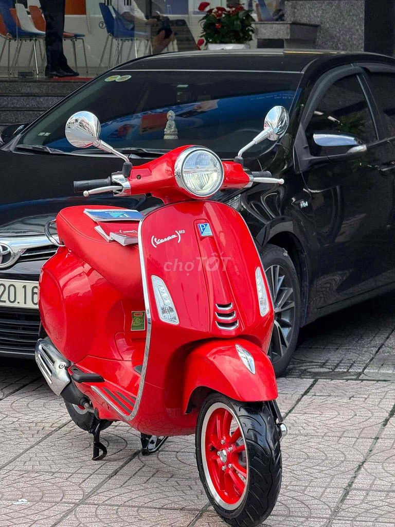 Vespa Primaver Red limited 2021 siêu mới 95%. Mua bán Xe máy tại Quận Phú Nhuận Tp Hồ Chí Minh được đăng bởi VESPA Piaggio Quốc Vương  hình 2