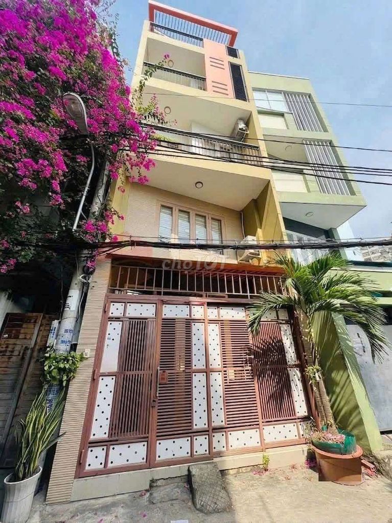 NHÀ 3 LẦU – 3PN – 30TR, NGAY PHỐ ẨM THỰC PHẠM VIẾT CHÁNH