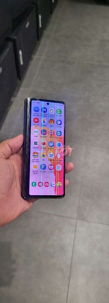 Sam sung Galaxy Fold 2 5G chữa cháy. Mua bán Điện thoại tại Quận 1 Tp Hồ Chí Minh được đăng bởi Nguyễn Văn hình 1