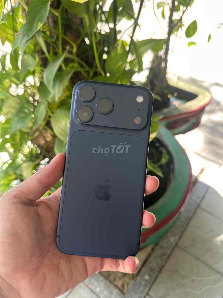 Apple iPhone 17 Pro Max 256GB Xám Hàng lướt. Mua bán Điện thoại tại Quận Ngũ Hành Sơn Đà Nẵng được đăng bởi Tài Ngô hình 1