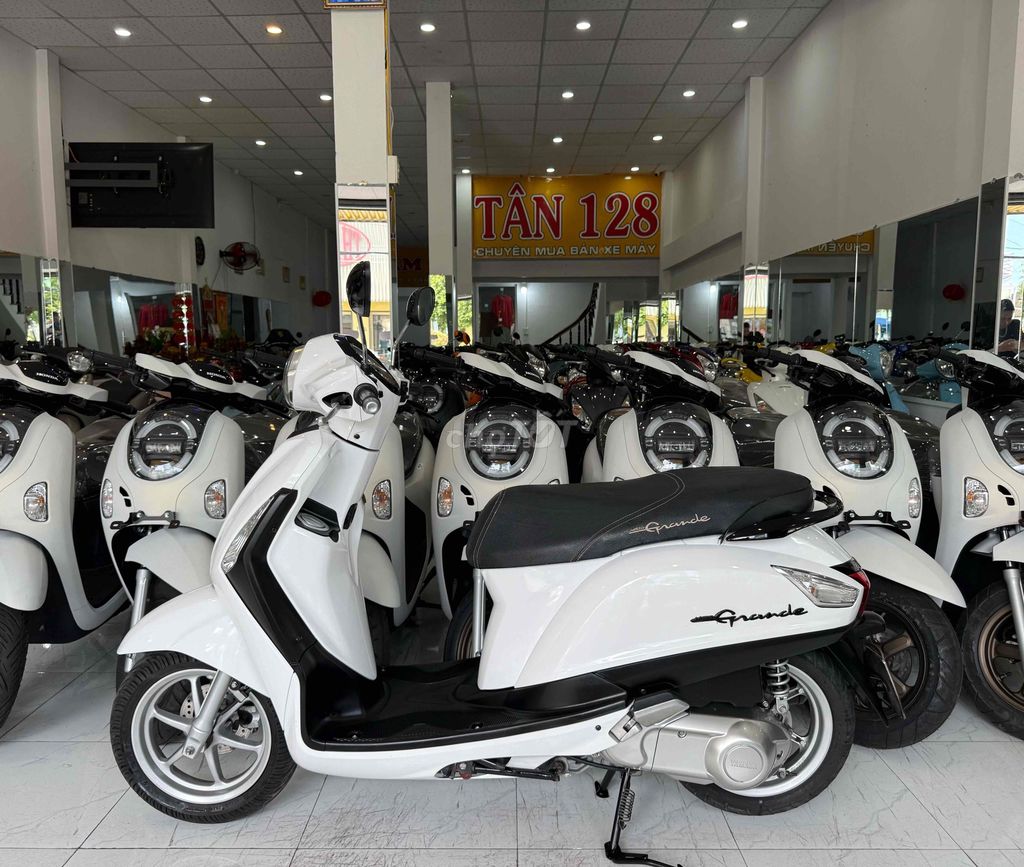 GRANDE 2016. Xe Zin Êm Đẹp - Máy Zin Cực Êm - 68. Mua bán Xe máy tại Thành phố Rạch Giá Kiên Giang được đăng bởi XE MÁY CŨ TÂN 128 hình 2
