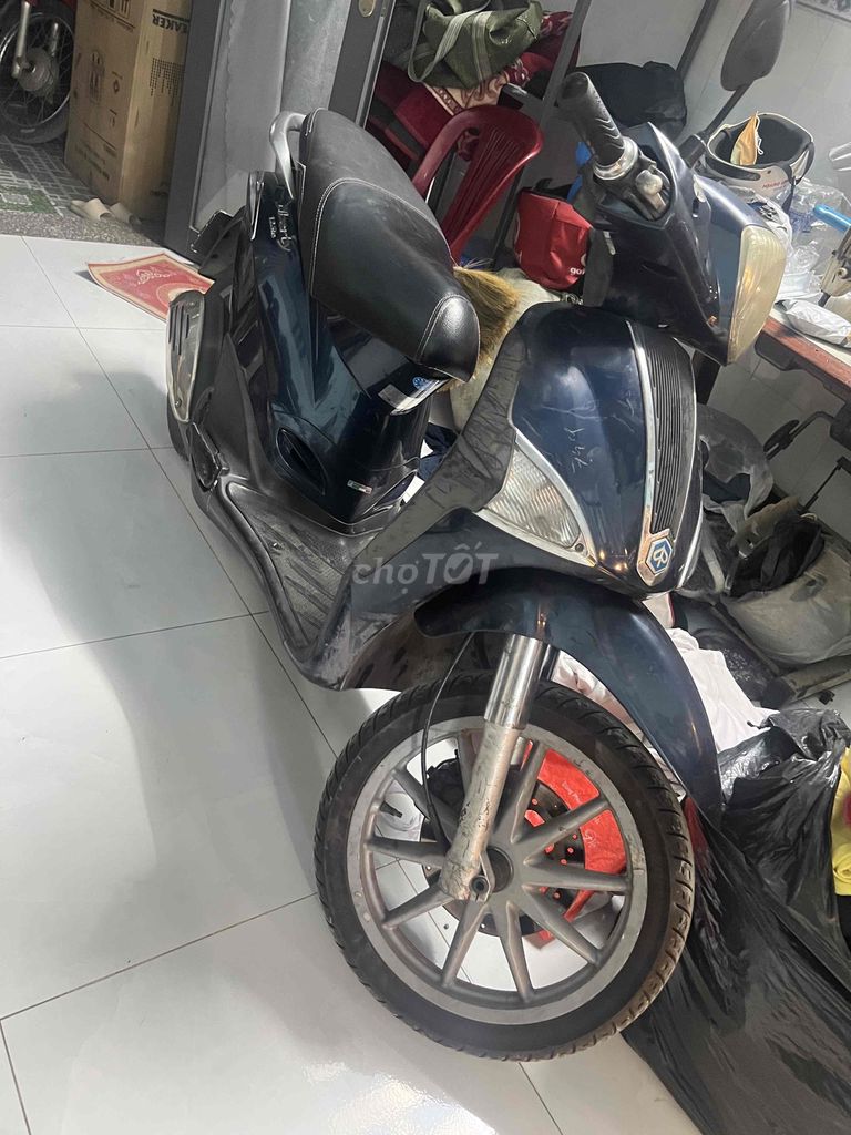 Скутер Piaggio Liberty