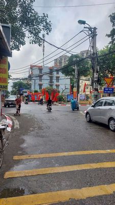 Bán đất 43m2 sổ đỏ chính chủ giá 6,9 tỷ