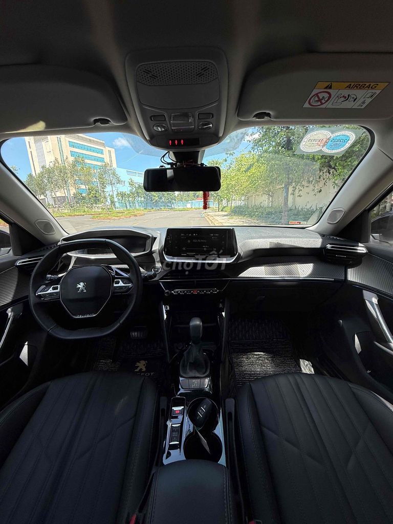 Peugeot 2008 2021 GT Line 1.2 AT - 51000 km. Mua bán Ô tô tại Thành phố Buôn Ma Thuột Đắk Lắk được đăng bởi Nguyễn duy dương hình 15