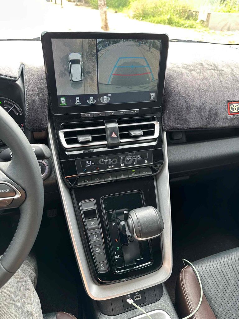 Toyota Innova Cross 2024 2.0V Trắng. Mua bán Ô tô tại Quận 12 Tp Hồ Chí Minh được đăng bởi Văn Bình hình 8