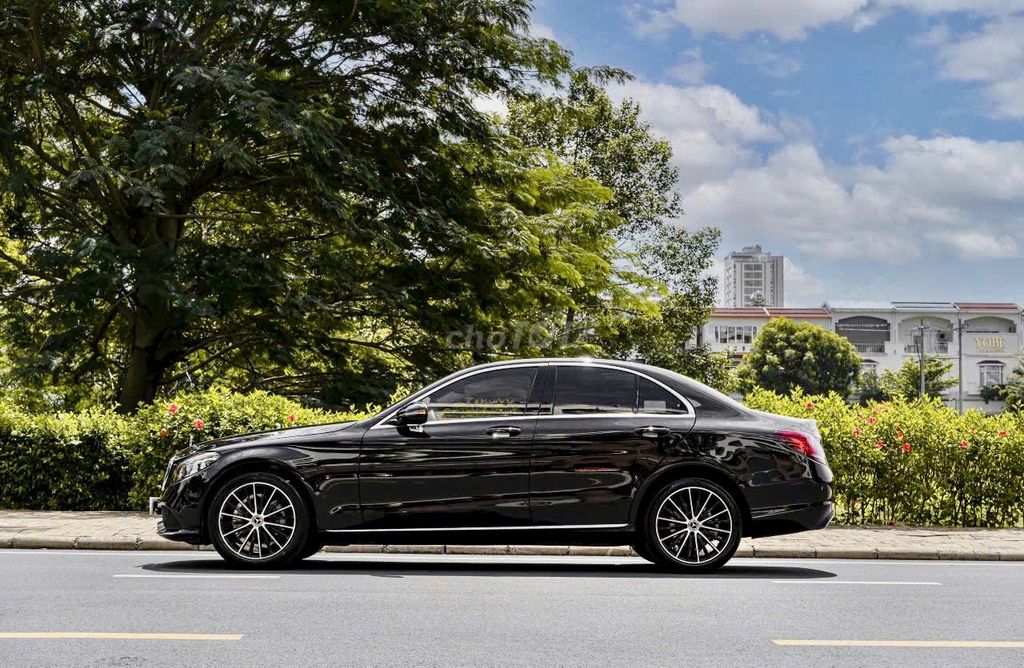 Mercedes C200 Exclusive 2019 - sang trọng lịch lãm. Mua bán Ô tô tại Quận Gò Vấp Tp Hồ Chí Minh được đăng bởi Trường Nguyễn Xe Sang hình 7