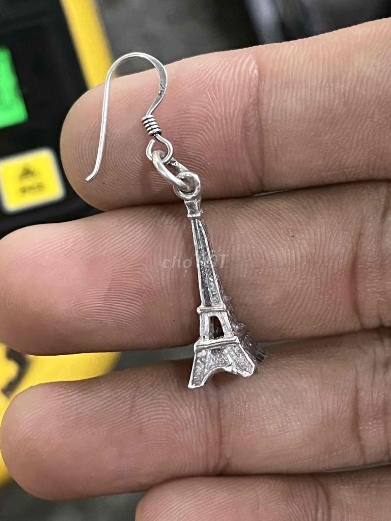 Bông tai hoặc làm mặt đeo bạc khối tháp Eiffel độc