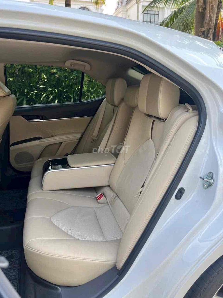 Toyota Camry 2.5 Q sản xuất 2019 odo 79.000km. Mua bán Ô tô tại Quận 7 Tp Hồ Chí Minh được đăng bởi Lê Văn Độ hình 6