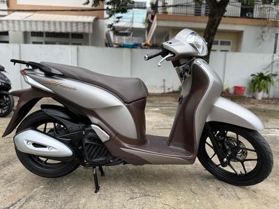 Honda SH Mode Xám lông chuột xe đẹp máy rin êm. Mua bán Xe máy tại Quận Thanh Khê Đà Nẵng được đăng bởi Long