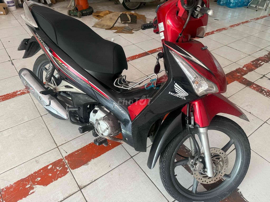 Honda Future 125i Sport Черно-красный