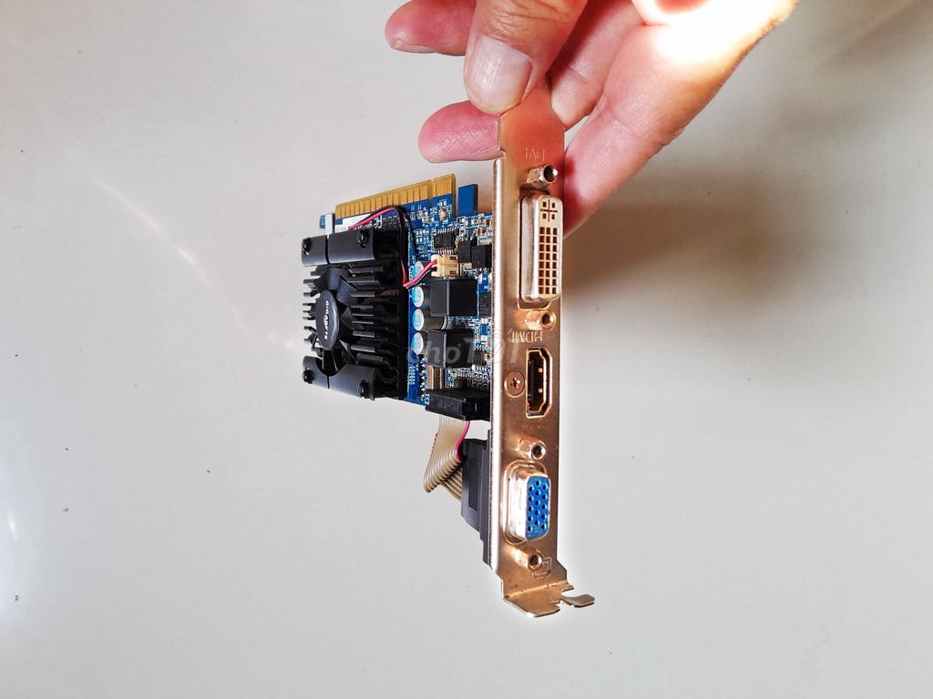 Card đồ họa Giga GT 210 1GB D3 Như mới. Mua bán Linh kiện (RAM, Card...) tại Thành phố Buôn Ma Thuột Đắk Lắk được đăng bởi Nguyễn Minh hình 1