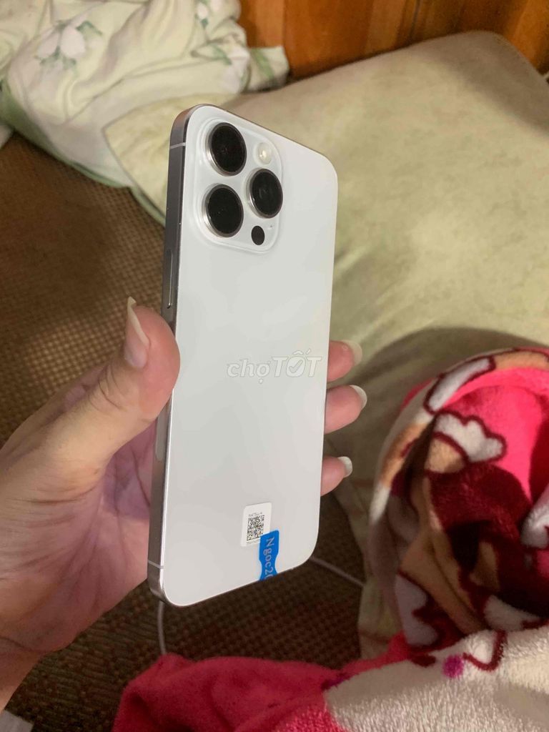 iphone 15 promax , trắng , 256gb nguyên zin 99%. Mua bán Điện thoại tại Quận Cầu Giấy Hà Nội được đăng bởi Quang ERiC hình 1