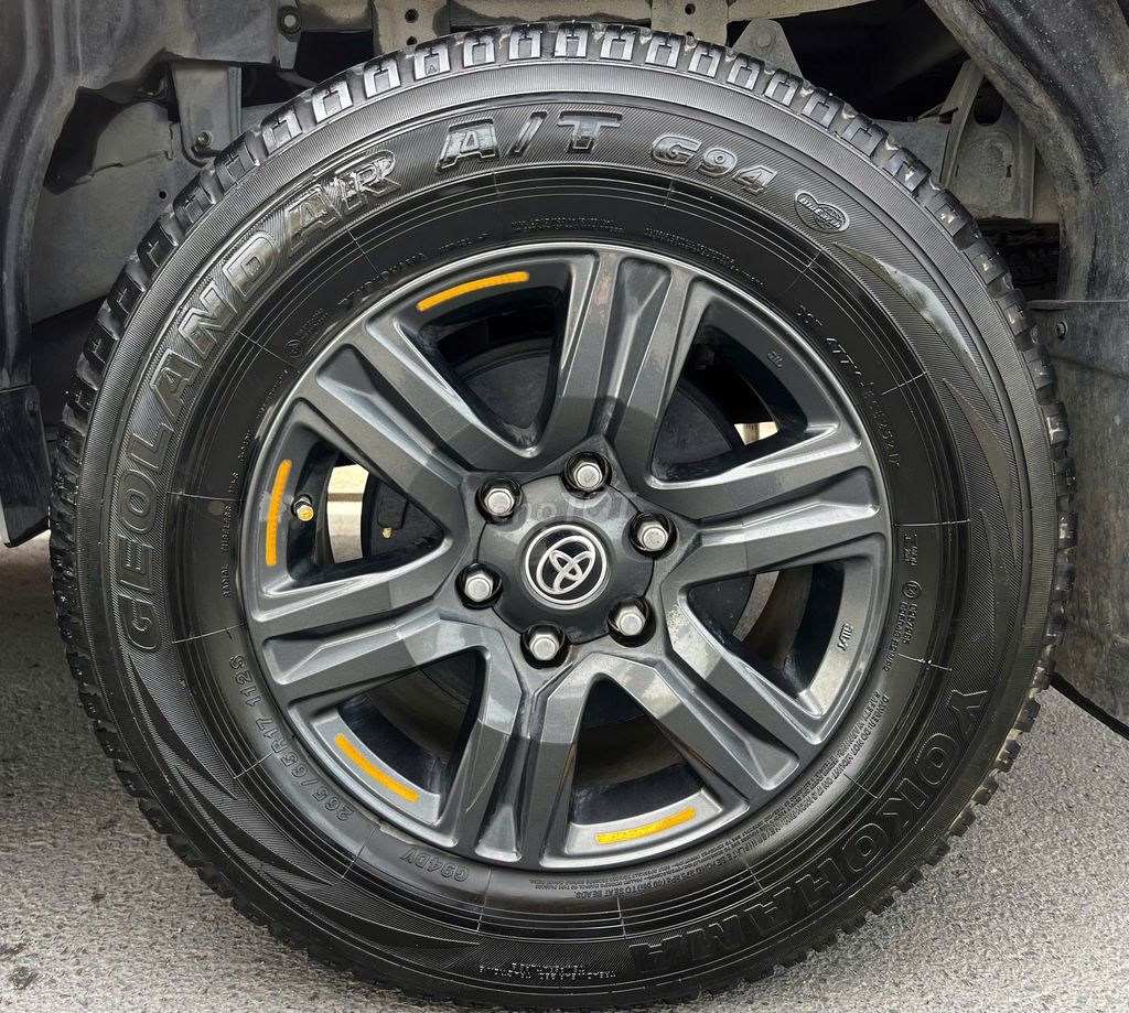 Toyota Hilux E 2021 Cam 35890 km. Mua bán Ô tô tại Quận Gò Vấp Tp Hồ Chí Minh được đăng bởi Gia Lạc Toyota hình 19