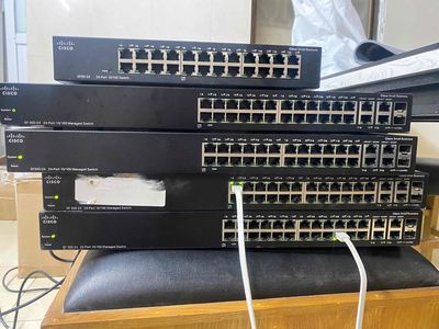 Switch Cisco SF300-24 manager 24 cổng