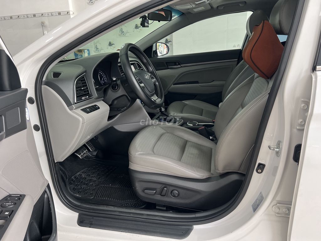 Hyundai Elantra 2017 2.0 AT - 85000 km. Mua bán Ô tô tại Thành phố Bảo Lộc Lâm Đồng được đăng bởi Trung tâm mua bán ÔTÔ  XE MÁY Ngọc Ánh hình 10