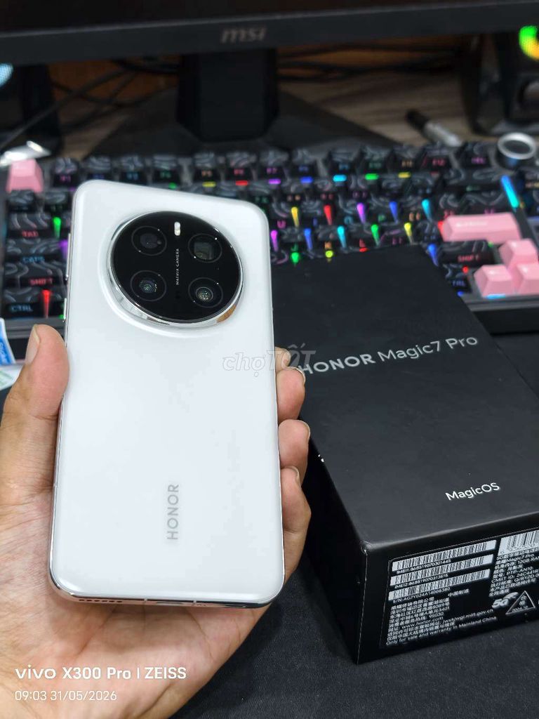 Honor Magic 7 Pro 256GB Trắng. Mua bán Điện thoại tại Quận Hải Châu Đà Nẵng được đăng bởi phuc nguyen hình 1
