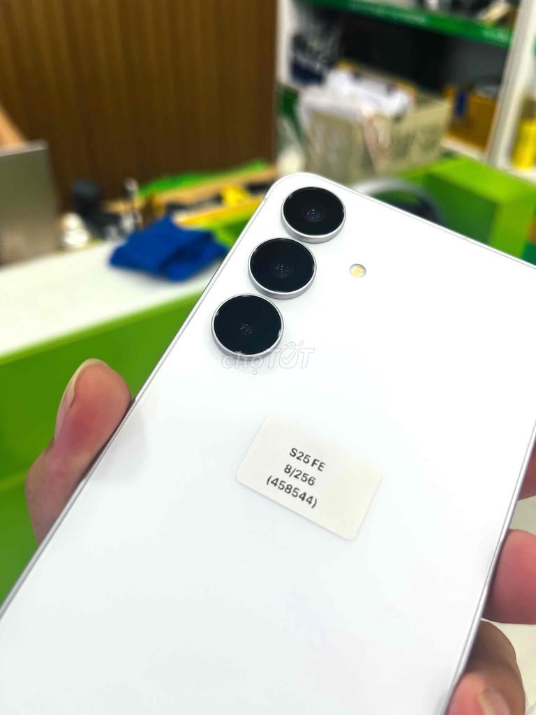 Samsung Galaxy S25FE 256GB Trắng. Mua bán Điện thoại tại Quận Ngô Quyền Hải Phòng được đăng bởi lê thanh thuỷ hình 1