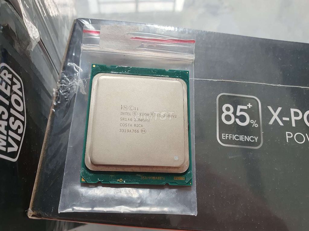 Chip Xeon E5 2680v2