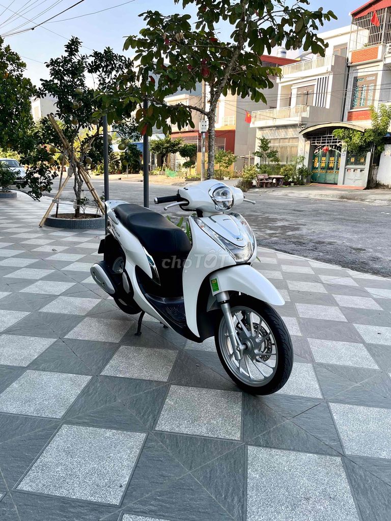 Honda SH Mode Trắng đã dùng. Mua bán Xe máy tại Huyện An Dương Hải Phòng được đăng bởi Xe Máy Khang Chi hình 1