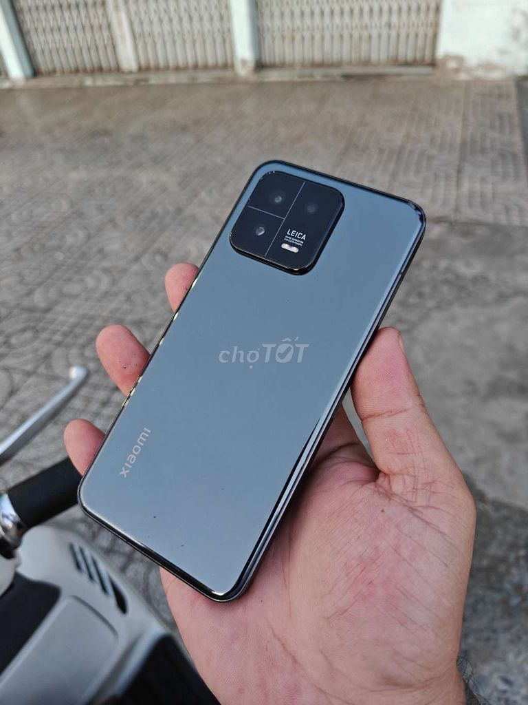 Xiaomi 13 128GB Quốc Tế 98% Màn Thay. Mua bán Điện thoại tại Quận Cái Răng Cần Thơ được đăng bởi Ngân Long Trung hình 1