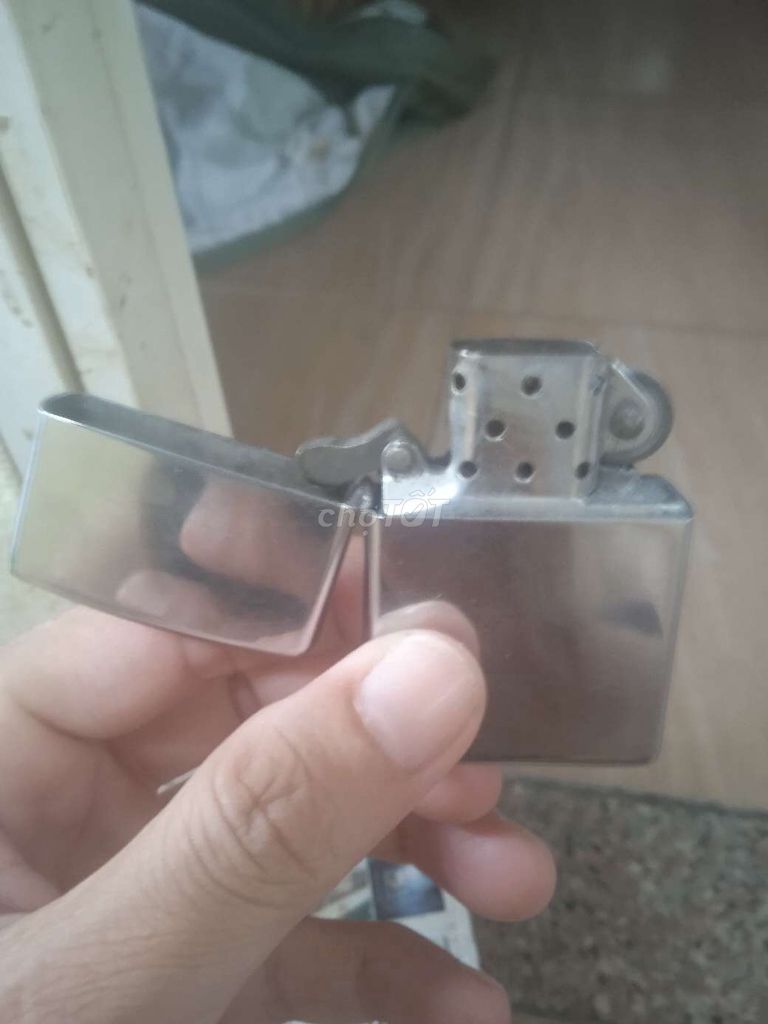 Bật lửa Zippo Kim loại Bạc. Mua bán Đồ sưu tầm, đồ cổ tại Quận Hải Châu Đà Nẵng được đăng bởi Hien hình 1