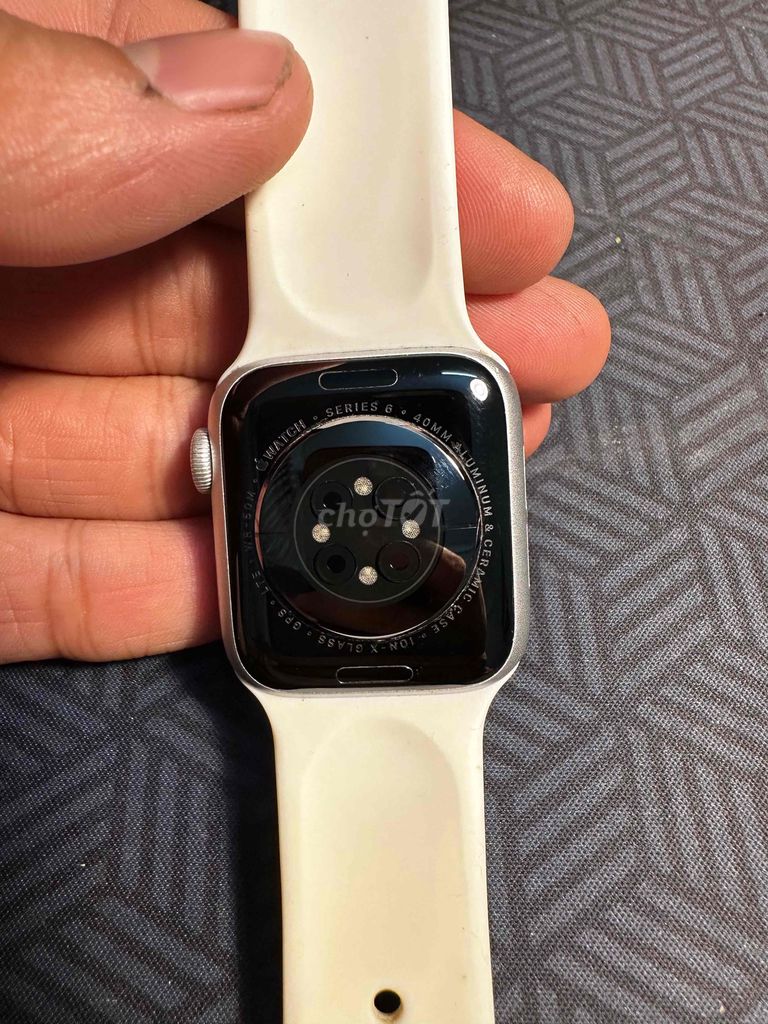 Apple watch series 6 LTE 40mm Trắng Đã Qua Sử Dung. Mua bán Thiết bị đeo thông minh tại Huyện Sóc Sơn Hà Nội được đăng bởi Nguyễn Vũ hình 1