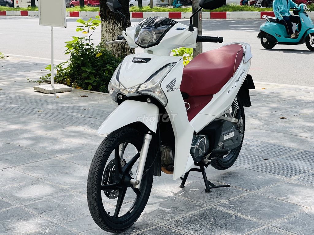 HONDA FUTURE 125FI TRẮNG ĐỜI MỚI 2024