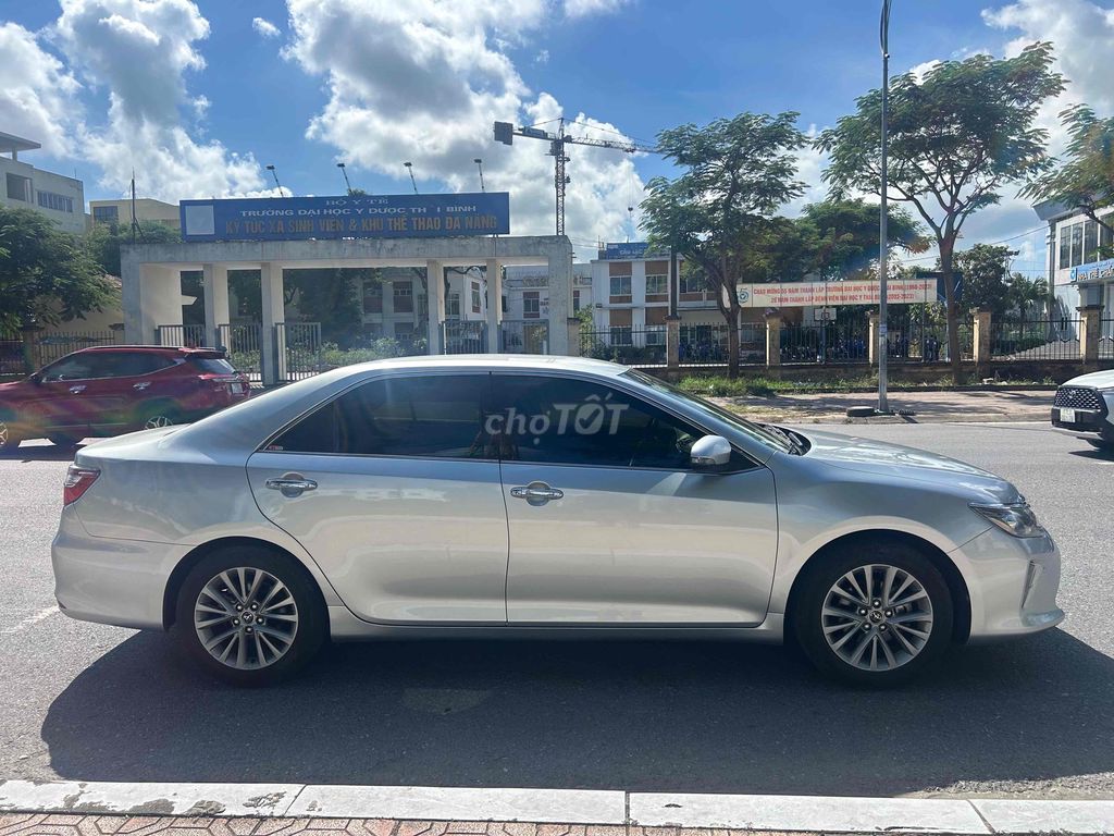 Toyota Camry 2019 2.5Q - 69999 km. Mua bán Ô tô tại Huyện Đông Hưng Thái Bình được đăng bởi Phamquangngoc hình 3