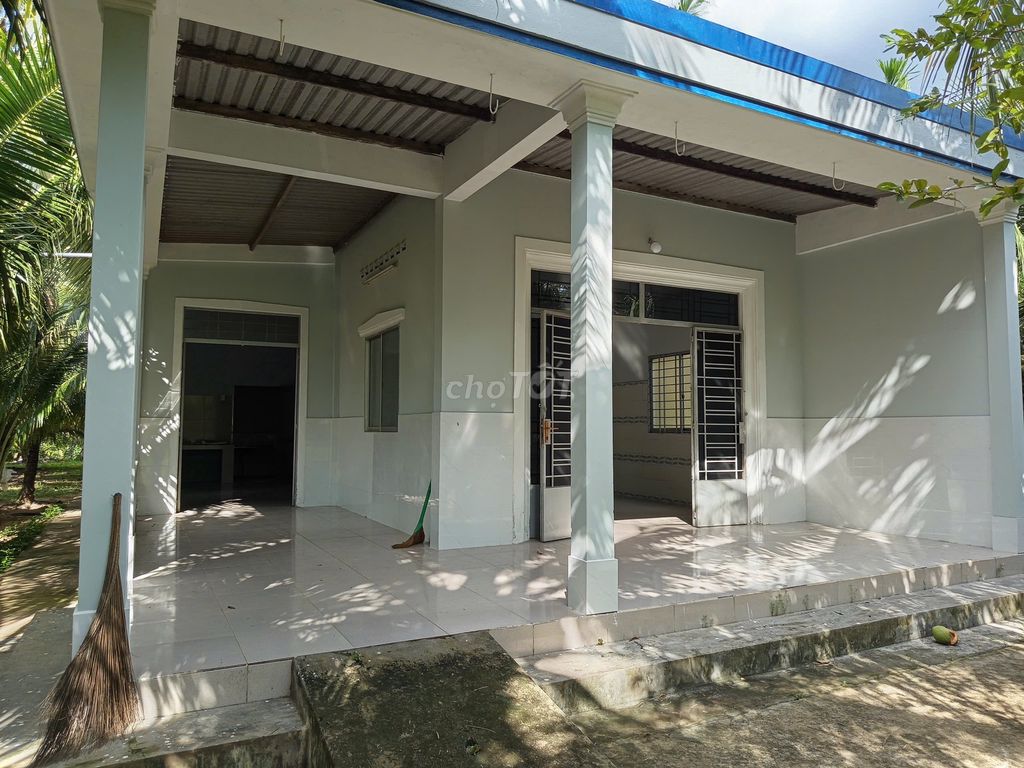 Nhà vườn 2PN 135m2 cho thuê