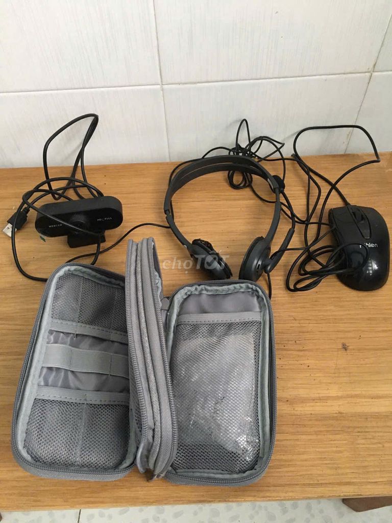 Webcam, tai nghe, chuột máy tính. Mua bán Phụ kiện (Màn hình, Chuột...) tại Quận 7 Tp Hồ Chí Minh được đăng bởi Hoàng Phúc hình 1