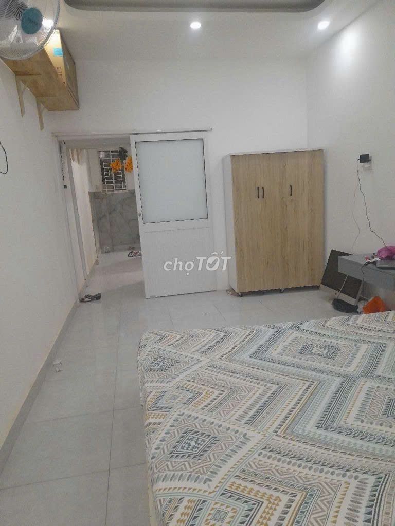 CHO THUÊ NHÀ TRẦN ĐÌNH XU QUẬN 1 GẦN BỘ CÔNG AN