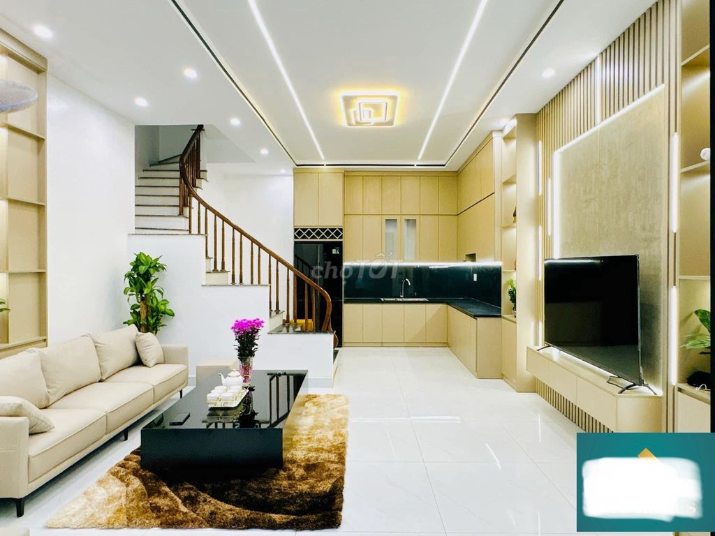 Bán nhà đẹp tặng nội thất đường Trần Khát Chân 43m 3 tầng 4.6 tỷ