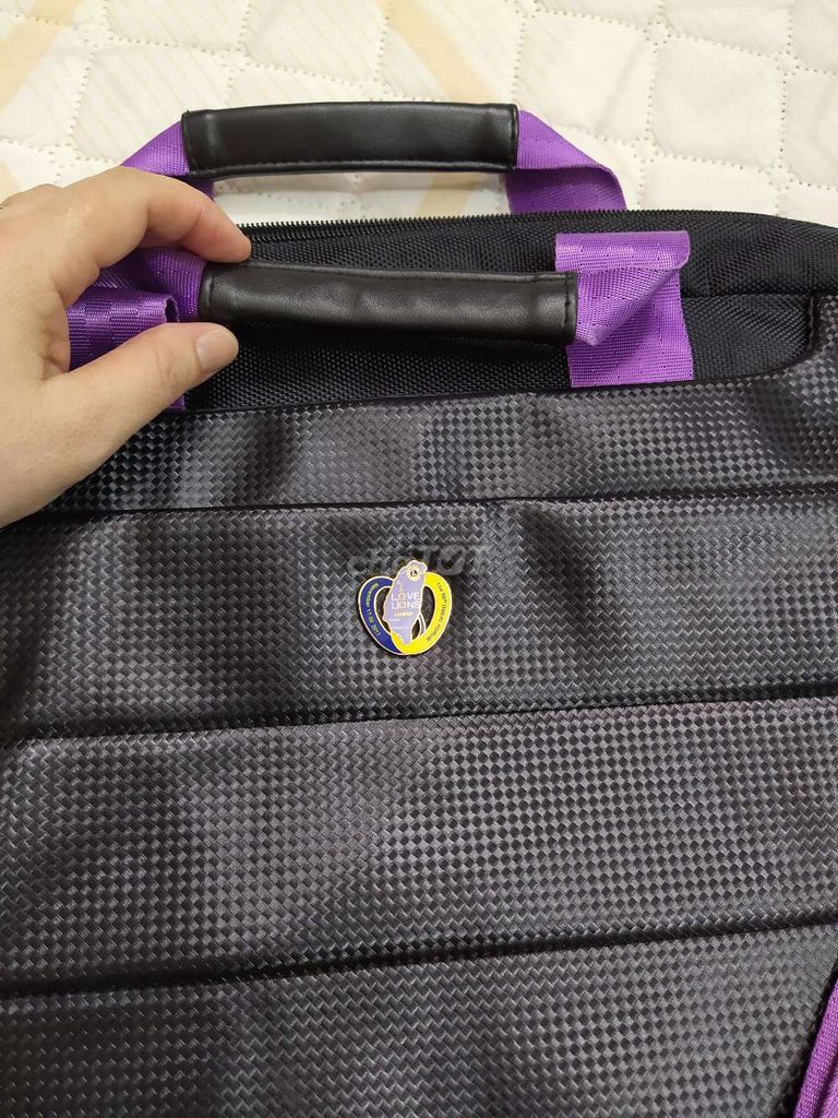Túi laptop siêu đẹp, chống sốc tốt (TAIWAN).180K.