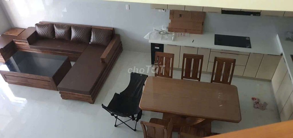 Дом в зоне переселения Хоа Фу, 150м2, 3 спальни, дорога 5.5м