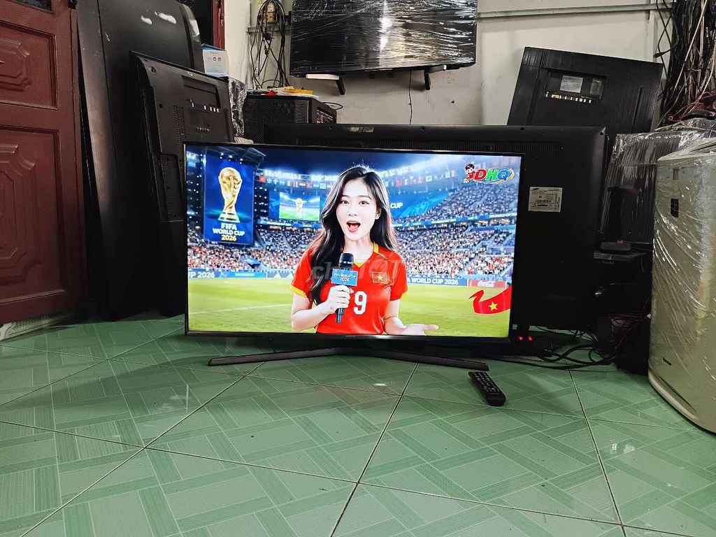 Tivi Samsung 40in smart xem YouTube, tivi. Mua bán Tivi, Âm thanh tại Thành phố Biên Hòa Đồng Nai được đăng bởi Điện Tử Nguyễn trung hình 1