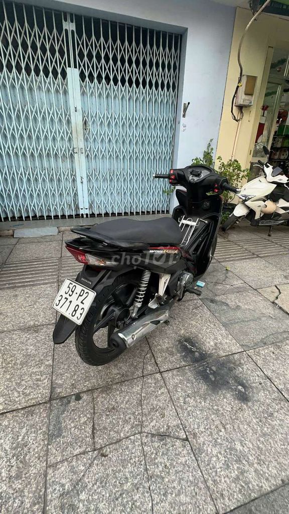 Honda wave RSX Fi 2017 mới 90% Bstp chính chủ. Mua bán Xe máy tại Quận Tân Phú Tp Hồ Chí Minh được đăng bởi Tuanduy hình 3