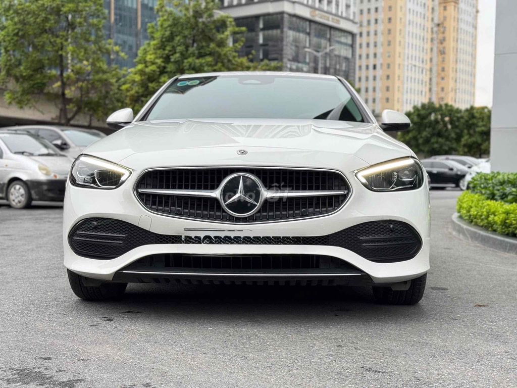 Mercedes Benz C200 Avantgarde 2023 đăng kí 2024. Mua bán Ô tô tại Quận Nam Từ Liêm Hà Nội được đăng bởi Đại lý Toyota Mỹ Đình hình 1