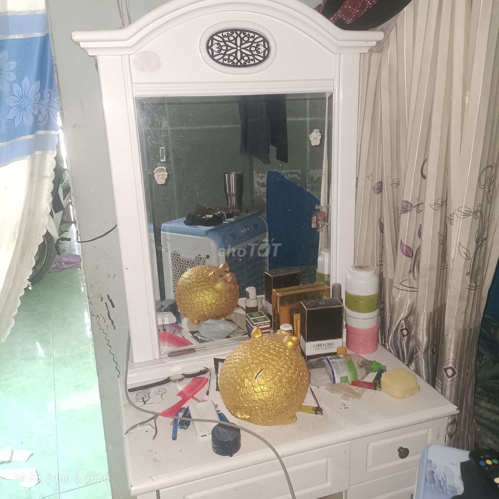 Bàn trang điểm Gỗ Trắng kèm Ghế. Mua bán Bàn ghế tại Thành phố Sóc Trăng Sóc Trăng được đăng bởi Chú 3 hình 1