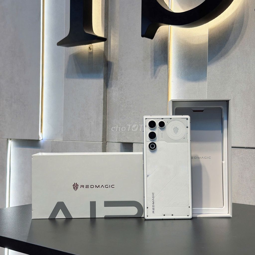 Redmagic 11 Air 16/512gb Trắng lướt chính hãng . Mua bán Điện thoại tại Quận Thanh Khê Đà Nẵng được đăng bởi Thiện Lê TShop 16 Lê Đình Lý hình 1