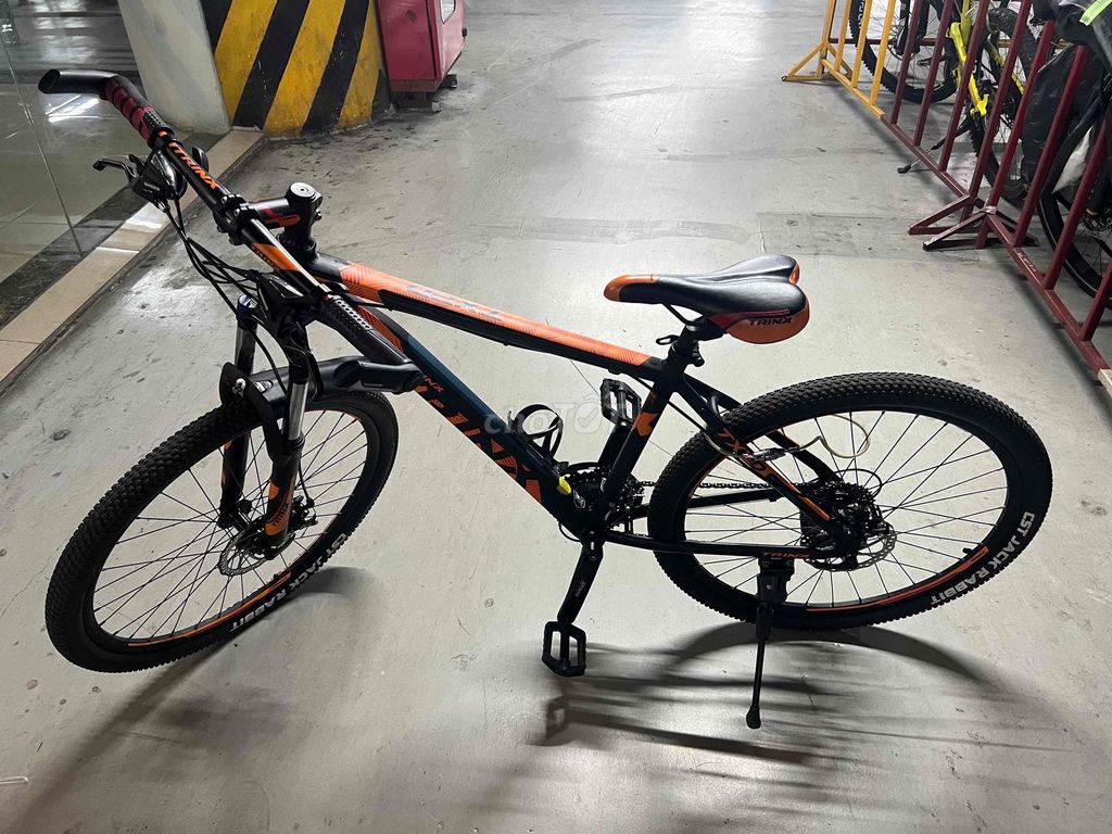 Xe đạp thể thao Trinx Đen cam. Mua bán Xe đạp tại Quận Đống Đa Hà Nội được đăng bởi Thanh Hà hình 2