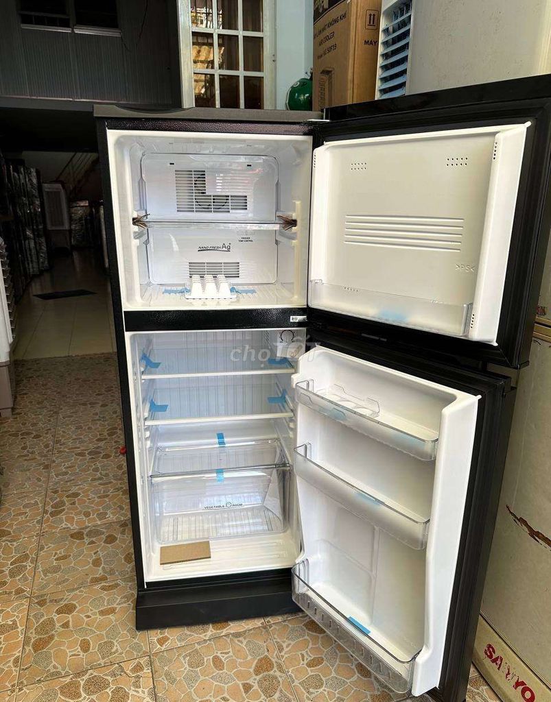 Siêu Phẩm Tủ lạnh Aqua 130 lít AQR-T150FA(BS