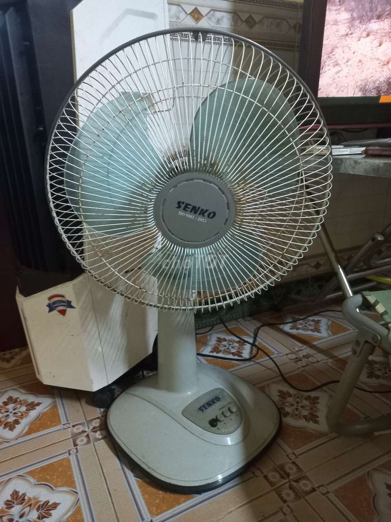 Quạt lửng SENKO Trắng. Mua bán Quạt tại Quận Hải Châu Đà Nẵng được đăng bởi Xuan Huong Nguyen hình 1