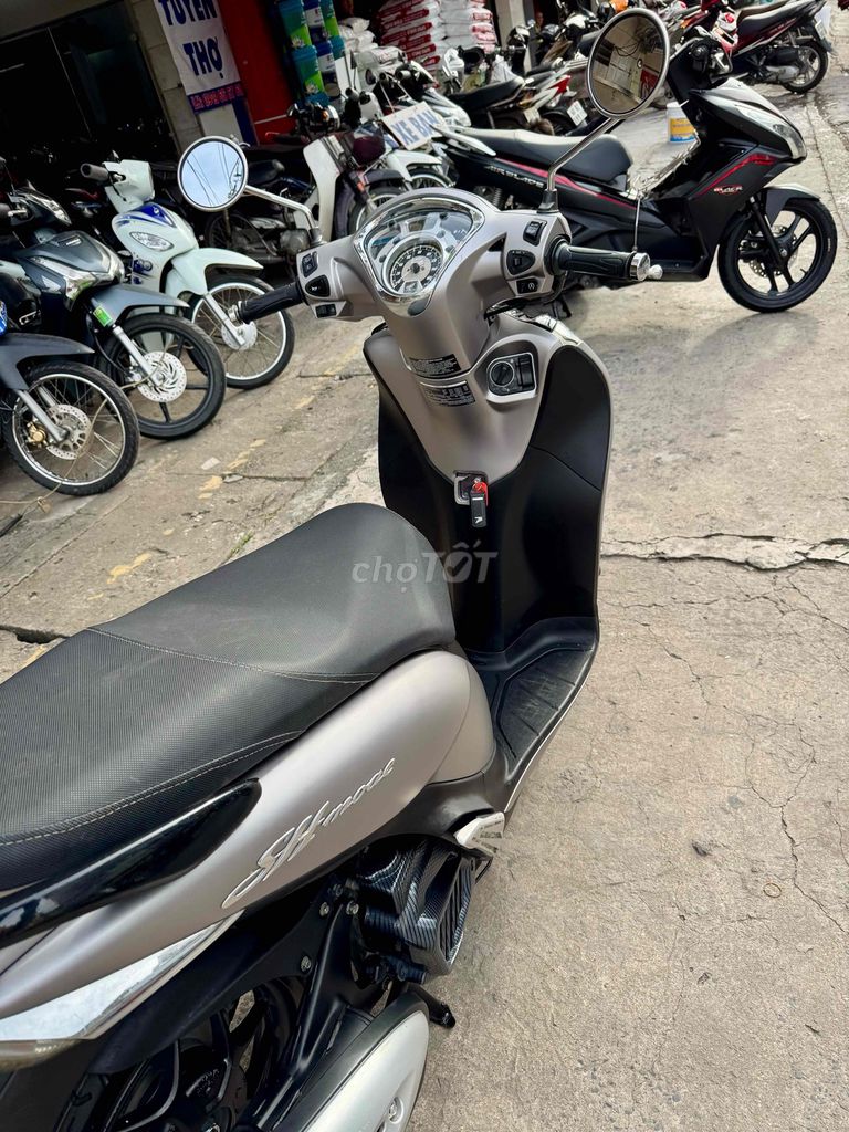🔵🔵 SH Mode bạc đen đký cuối 2018 rất đẹp có góp. Mua bán Xe máy tại Thành phố Biên Hòa Đồng Nai được đăng bởi XE MÁY CŨ THÀNH MỸ  hình 9