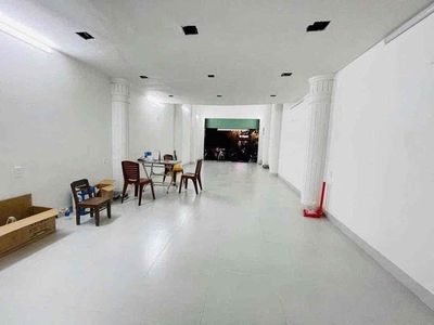 Rent · 4 bd · 130 м² · Quận Hải Châu, ул. Đường Trần Quốc Toản