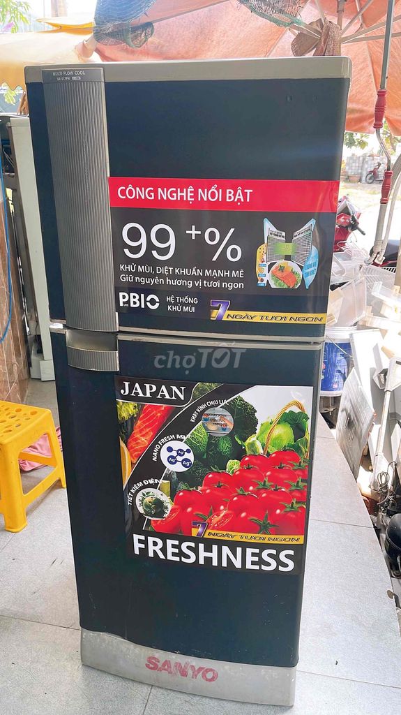Tủ lạnh Sanyo màu Đen. Mua bán Tủ lạnh tại Quận Cẩm Lệ Đà Nẵng được đăng bởi cường ng hình 1