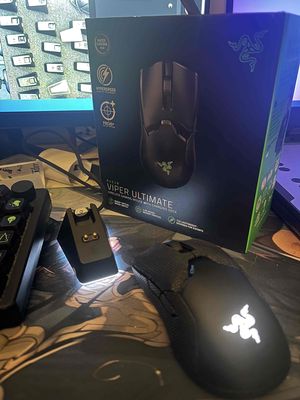 Chuột Razer Viper Ultimate 99% kèm dock sạc. Mua bán Phụ kiện (Màn hình, Chuột...) tại Quận Đống Đa Hà Nội được đăng bởi Duy Dương