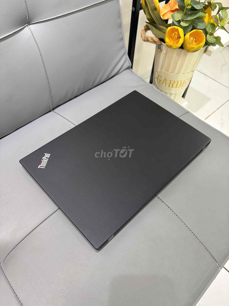 Lenovo ThinkPad T480S i7-8650U man 14inh. Mua bán Laptop tại Quận Tân Bình Tp Hồ Chí Minh được đăng bởi vy hình 1