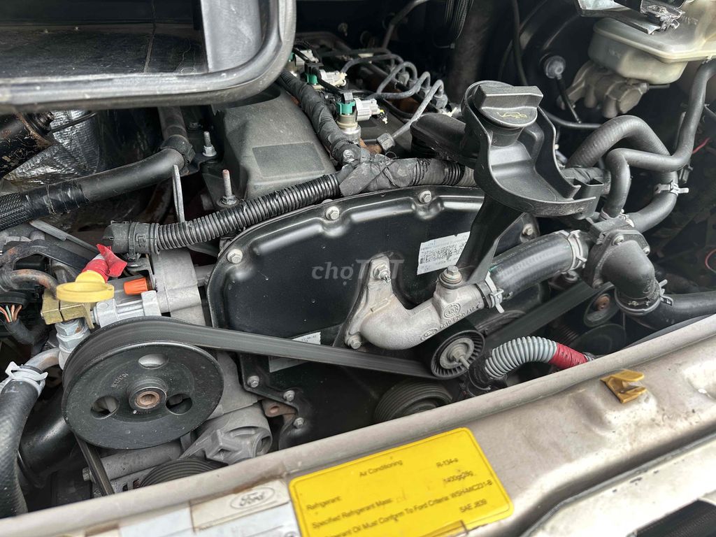 Ford Transit 2014 16 Chỗ 2.4 Diesel - 25000 km. Mua bán Ô tô tại Quận Long Biên Hà Nội được đăng bởi Nguyễn Văn Tuấn hình 9