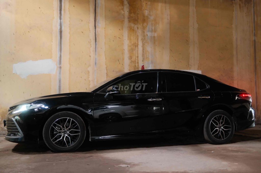 Toyota Camry 2022 2.0 G - 53000 km. Mua bán Ô tô tại Quận 5 Tp Hồ Chí Minh được đăng bởi Gia Bảo hình 4